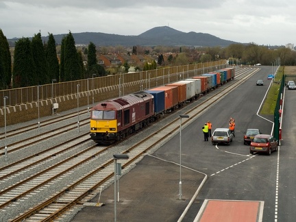 60040 "The Territorial Army Centenary" arrives at TIRFP