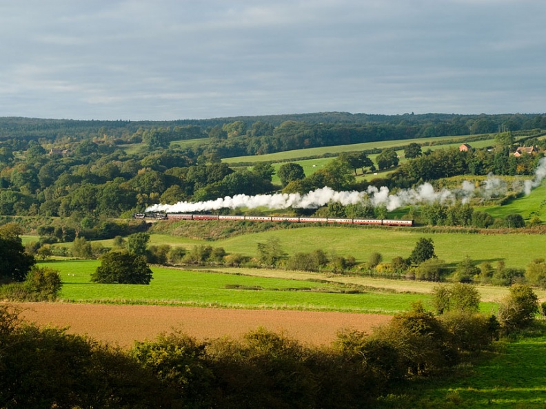 LMS Class 2MT 2-6-2T no. 41241 and LMS Class 4MT 2-6-0 no. 43106 amble down the Severn Valley with the 08.05 Bridgnorth to Kidderminster. flickr-welsh snapper-3966805491.jpg