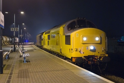 97304 and 33025, Welshpool, 04/12/2009