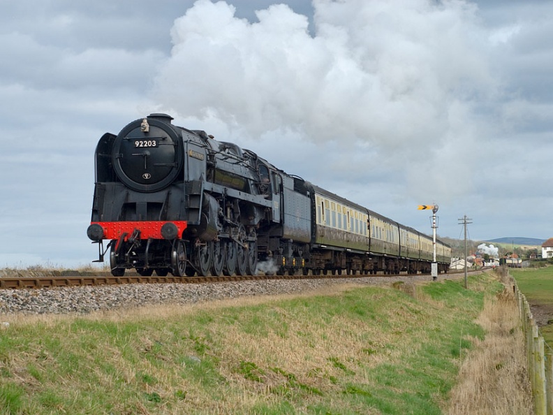 BR Class 9F no. 92203 “Black Prince” crosses Ker Moor having left Blue Anchor station on the 15.00 Bishop’s Lydeard to Minehead. flickr-welsh snapper-4456769235.jpg