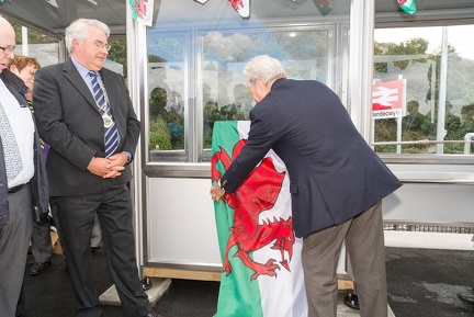 Cllr Dewi Owen and Lord Dafydd Elis Thomas AM at the new Llandecwyn halt