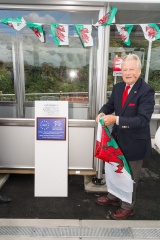 Cllr Dewi Owen and Lord Dafydd Elis Thomas AM at the new Llandecwyn halt