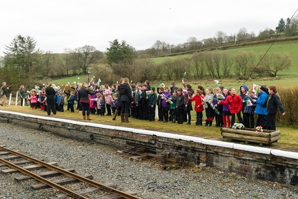 Pupils from Ysgol O.M. Edwards witnessing history at Llanuwchllyn
